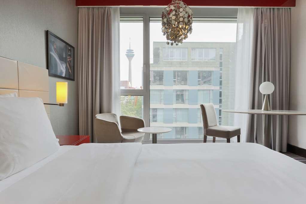 Radisson Blu Media Harbour Hotel, Duesseldorf Ruang foto